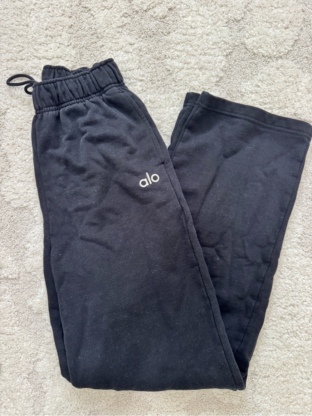 ALO Accolade straight leg Black Cozy sweatpants